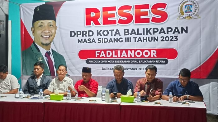 Anggota Dewan Perwakilan Rakyat Daerah (DPRD) Kota Balikpapan, Fadlianoor menggelar Serap Aspirasi, di kediaman Fadlianoor di Perumahan Ar Raudah, Kelurahan Gunung Samarinda Baru, Kecamatan Balikpapan Utara, Senin (30/10/2023). Foto: BorneoFlash.com/Niken Sulastri.