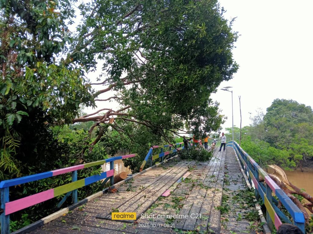 Puluhan Rumah dan Fasilitas Umum Rusak di Beloan Dihantam Angin Puting Beliung