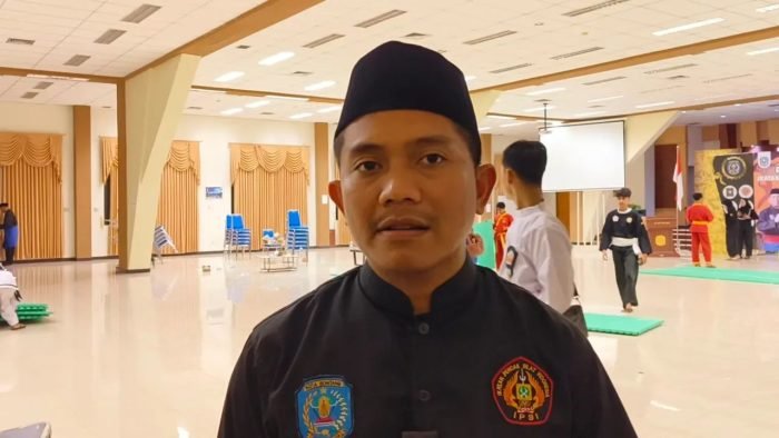 Ketua DPRD Bontang, Andi Faizal Sofyan Hasdam yang juga menjabat sebagai ketua Ikatan Pencak Silat Indonesia (IPSI) Kota Bontang periode 2023-2027. Foto: BorneoFlash.com/Ardiansyah.