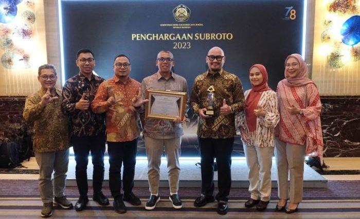 PT Kideco Jaya Agung menerima penghargaan dalam ajang Penganugerahan Penghargaan Subroto 2023. Foto: HO/Kideco Jaya Agung.