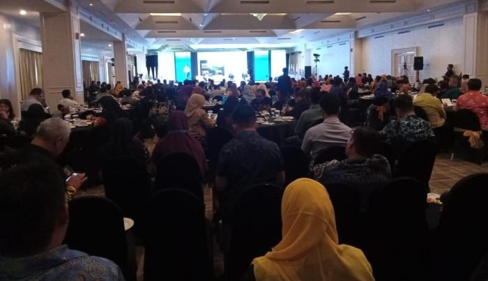 Penyelenggaraan International Investment Seminar Alki II Zone Investment Forum 2023, di Grand Jatra Hotel Balikpapan, pada hari Rabu (25/10/2023). Foto: BorneoFlash.com/Niken Sulastri.