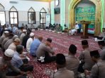 Polda Kaltim menggelar peringatan Maulid Nabi Muhammad SAW 1445 H, di Masjid Al-Ikhlas Polda Kaltim, Selasa (03/10/2023). Foto: HO/Humas Polda Kaltim