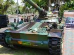 Salah satu kendaraan tempur tank Jenis AMX-13 milik TNI AD, yang terdapat pada Pameran Alutsista HUT ke-78 TNI di Lapangan Merdeka Balikpapan. Foto: BorneoFlash.com/Ardian.