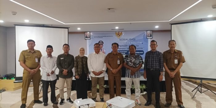 Bakesbangpol Ajak Mahasiswa Mahasiswi Sosialisasi Politik Bagi Pemilih Pemula