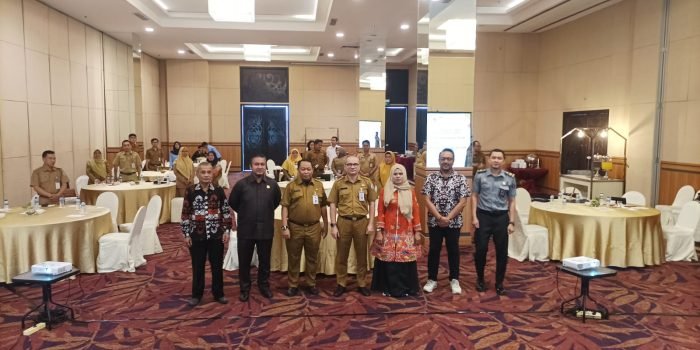 Focus Group Discussion (FGD) Naskah Akademik dan Rancangan Peraturan Daerah tentang Rencana Umum Penanaman Modal (RUPM) Kota Balikpapan Tahun 2022-2032, di Platinum Hotel Balikpapan, pada hari Senin (13/11/2023). Foto: BorneoFlash.com/Niken Sulastri.
