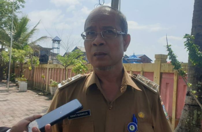 Lurah Damai Kecamatan Balikpapan Kota, Kanti Suharjo. Foto: BorneoFlash.com/Niken Sulastri.