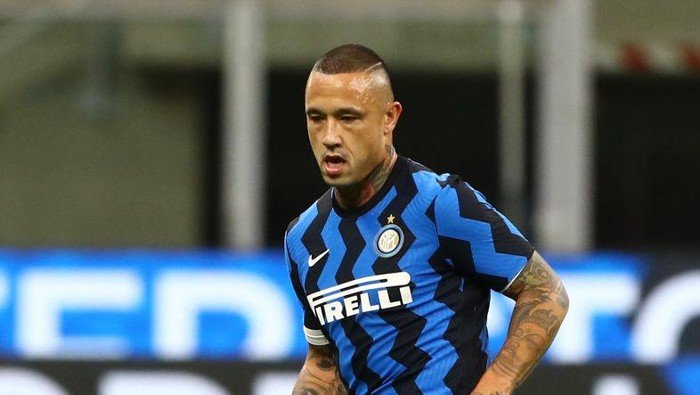 Radja Nainggolan Saat Berseragam Inter Milan. Foto: Foto: Getty Images/Marco Luzzani