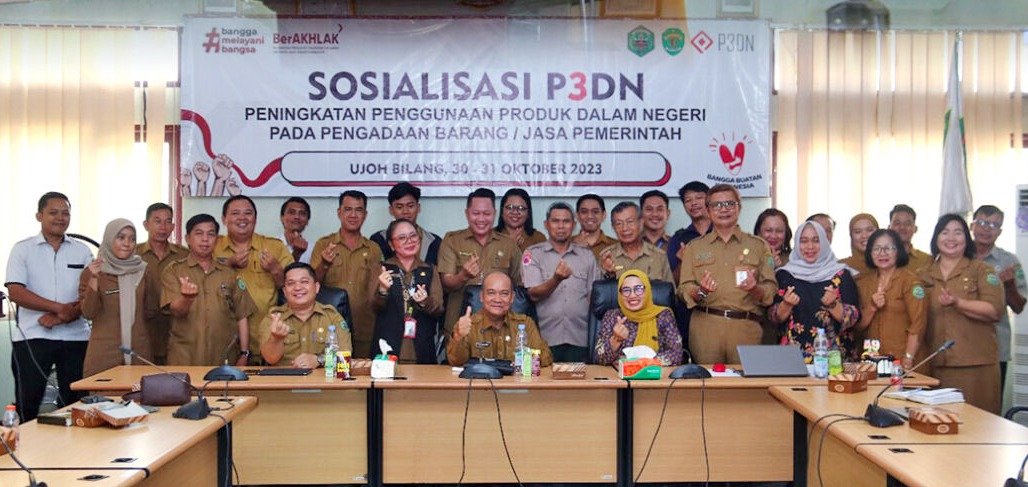 Sosialisasi Peningkatan Penggunaan Produk Dalam Negeri (P3DN) Pada Pengadaan Barang/Jasa Pemerintah di Ruang Rapat Bappelitbangda pada Senin, (30/10/2023). Foto: HO/Prokopim Mahulu.