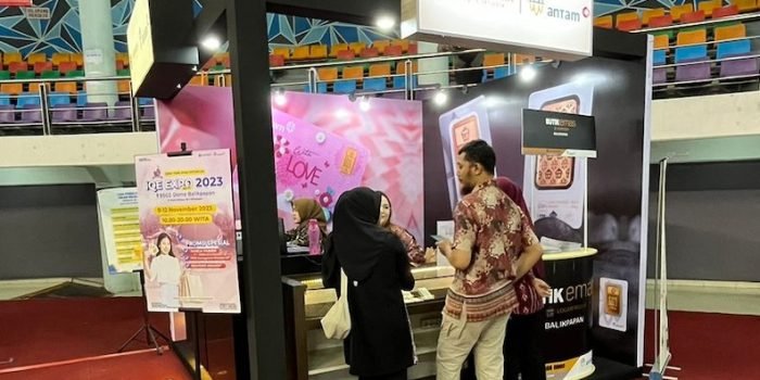 Harga Emas Hari Ini Antam Balikpapan, Anjlok Rp 7.000/gram, Cek Promo Harga Pabriknya!