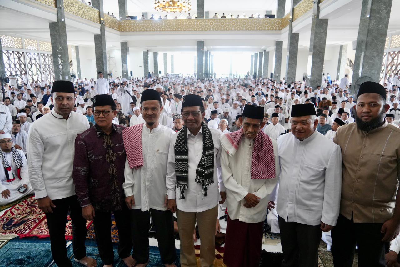 Silaturahmi ke Pesantren Hidayatullah Mahfud MD: Jaga Persatuan dan Kondusifitas Pemilu 2024