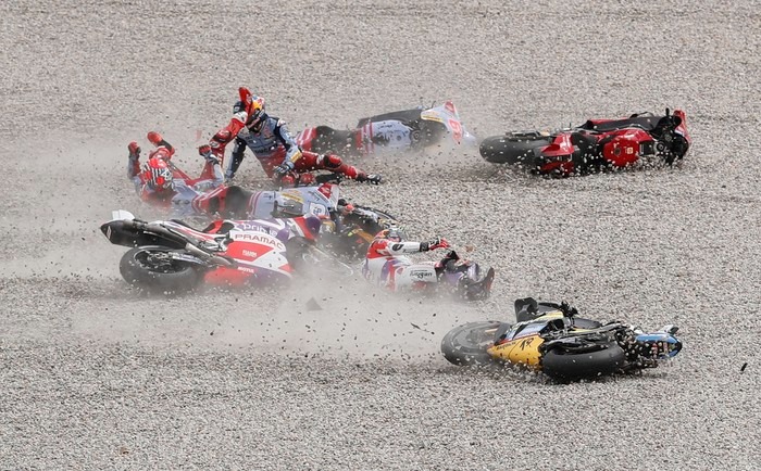Kecelakaan MotoGP. Foto: IST/REUTERS/Bruna C.