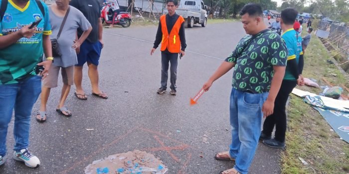 Lokasi pebalap yang meninggal dunia saat gelaran Road Race yang diselenggarakan IMI di area Stadion Tapis Kabupaten Paser, Sabtu (09/12/2023). Foto: HO/Humas Polda Kaltim.