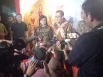 Menteri Hukum dan HAM RI, Yasonna H. Laoly diwawancarai Awak Media, pada peringatan Hari HAM ke 75 Sedunia, yang digelar di Lapangan Banteng Jakarta Pusat, Minggu (10/12/2023). Foto: HO.