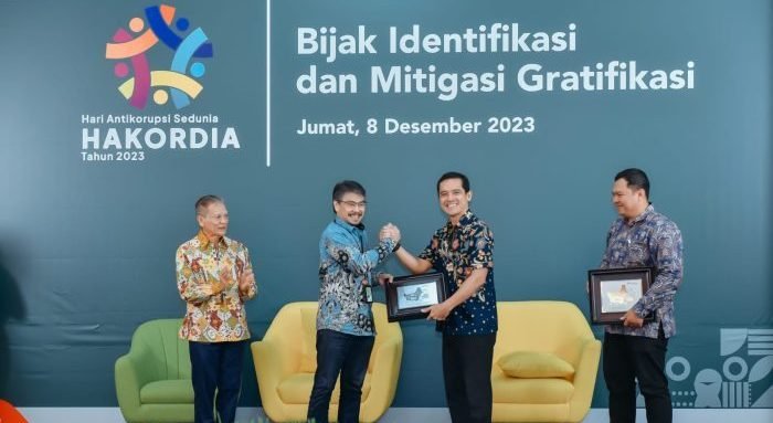 PHI mengadakan seminar bertajuk “Bijak Identifikasi dan Mitigasi Gratifikasi” dalam rangka memperingati Hari Antikorupsi Sedunia (Hakordia) 2023 yang jatuh pada  9 Desember setiap tahunnya, Jumat (08/12/2023). Foto: HO/PHI.