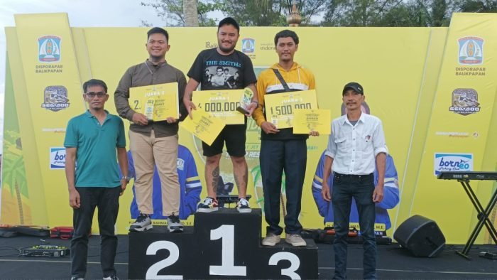 Para pemenang lomba Fotografi. Foto: BorneoFlash.com/Niken Sulastri.