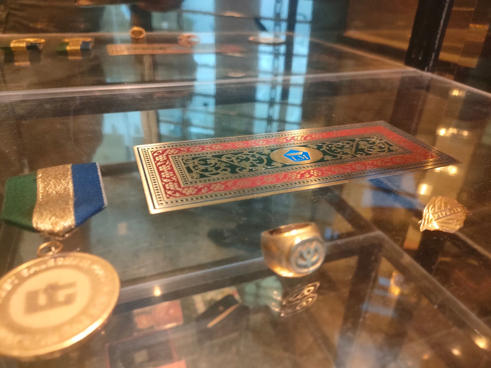 Harga Emas Melesat Rp1,3 Juta, Pecahkan Rekor Tertinggi