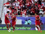 Indonesia memastikan kelolosan ke babak knockout Piala Asia 2023, setelah Kirgistan mengimbangi Oman 1-1 di laga terakhir Grup F. Foto: IST/Getty Images/Zhizhao Wu