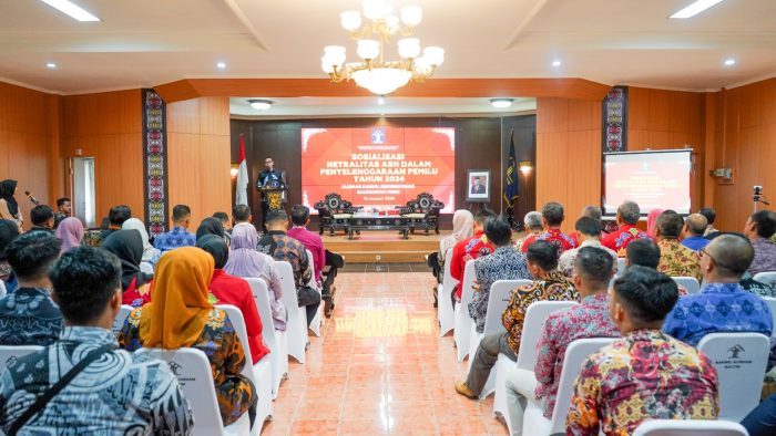 Kemenkumham Kaltim bersama KPU Kaltim, menyelenggarakan Sosialisasi Netralitas ASN, dalam penyelenggaraan Pemilu secara hybrid, bertempat di Aula Kantor Wilayah Kemenkumham Kaltim, pada hari Jumat (19/1/2024). Foto: BorneoFlash.com/Ist.