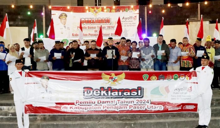 Pemkab PPU, instansi vertikal, organisasi kemasyarakatan beserta masyarakat PPU mendeklarasikan Pemilu Damai tahun 2024 Pemkab PPU, instansi vertikal, organisasi kemasyarakatan beserta masyarakat PPU mendeklarasikan Pemilu Damai tahun 2024 pada sela kegiatan Pentas Seni dan Gebyar UMKM, Sabtu (27/01/2024) malam.Foto: IST/DiskominfoPPU.
