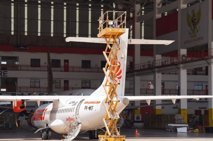 Perawatan Pesawat di Batam Aero Technic (BAT).