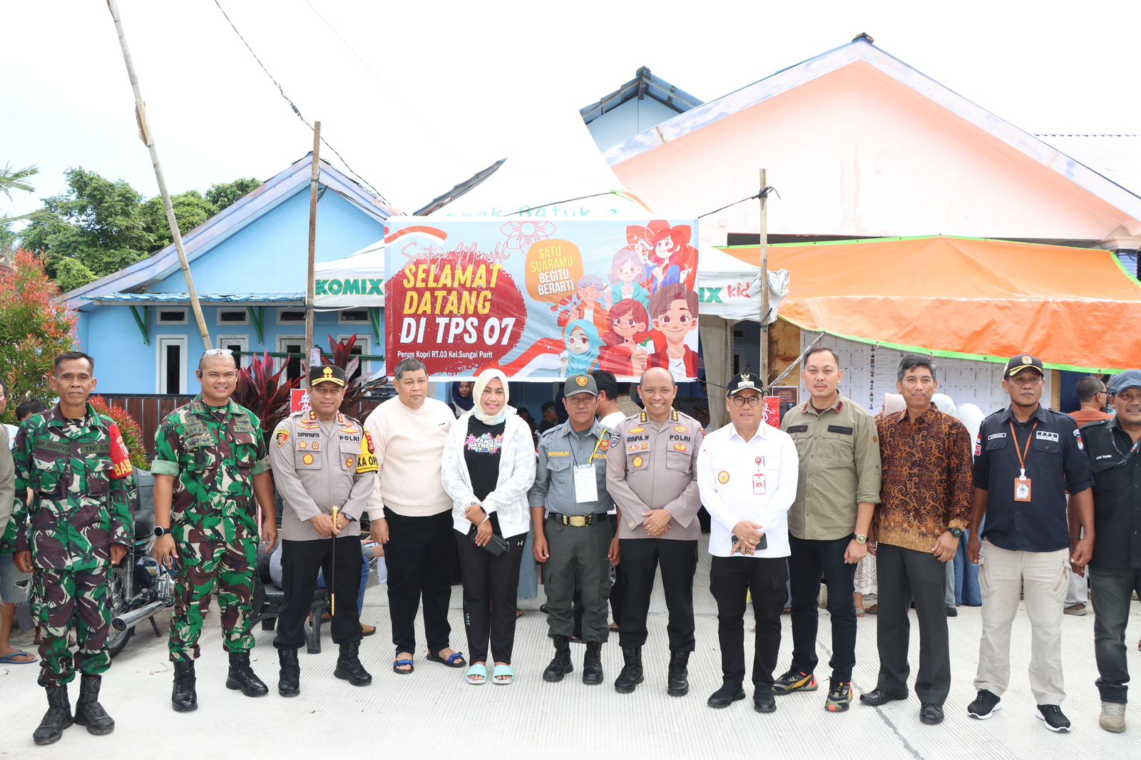 Pamatwil Polda Kaltim, Kapolres PPU dan Forkopimda Lakukan Pengecekan TPS