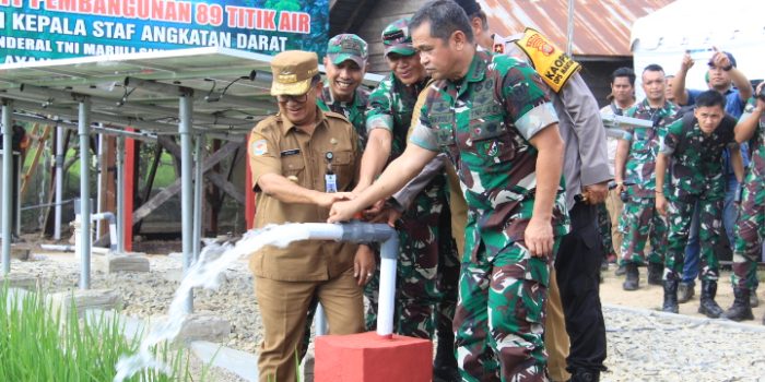 KSAD Resmikan TNI AD Manunggal Air di Desa Sumber Sari Kukar
