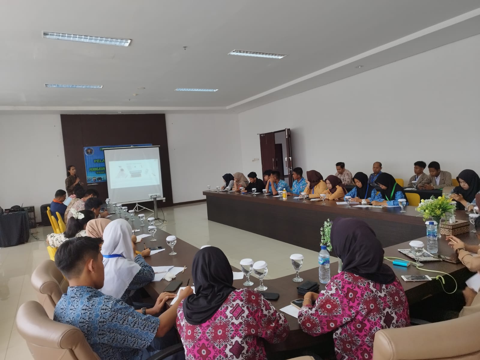 PWI Paser Gelar Pelatihan Menyambut HPN 2024, Puluhan Pelajar Antusias Belajar Jurnalistik