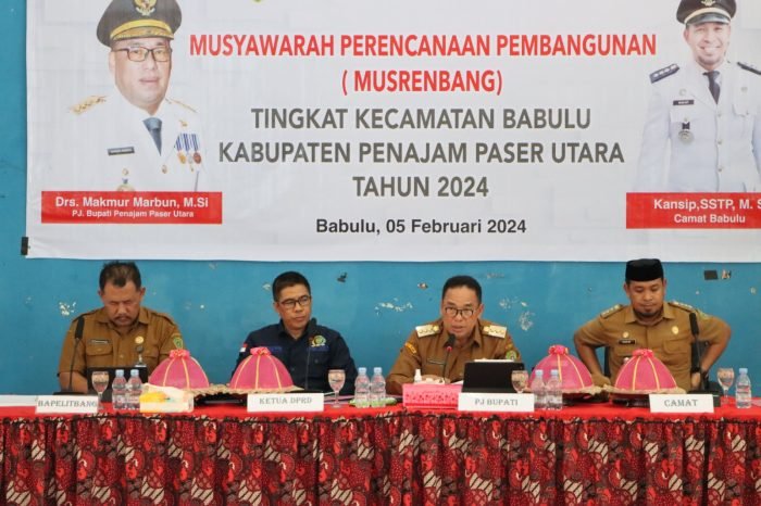 Pj Bupati PPU, Makmur Marbun secara resmi membuka Musrenbang tingkat Kecamatan Babulu tahun 2024 pada Senin (05/02/2024). Foto: IST/DiskominfoPPU