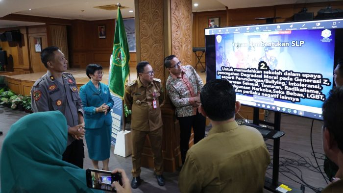 Soft launching pembentukan SLP untuk 30 sekolah di wilayah Kabupaten PPU di Aula I Gedung Bupati PPU, Senin (05/02/2024). Foto: IST/DiskominfoPPU