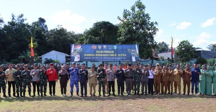 Upacara Pembukaan TNI Manunggal Membangun Desa (TMMD) ke-119 di Lapangan Makodim 0912/Kubar, Selasa (20/2/2024). Foto: HO/Humas Polda Kaltim.