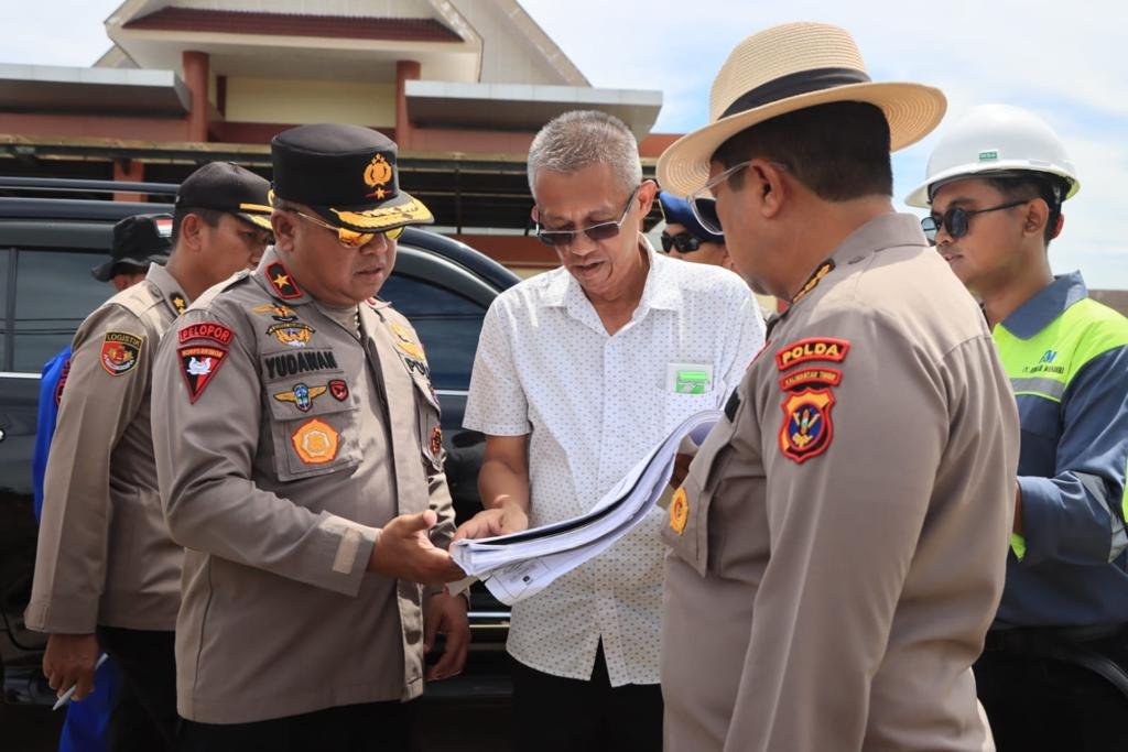 Wakapolda Kaltim Tinjau Lokasi Pembangunan Fasilitas SPN Didampingi Wakapolres Kukar