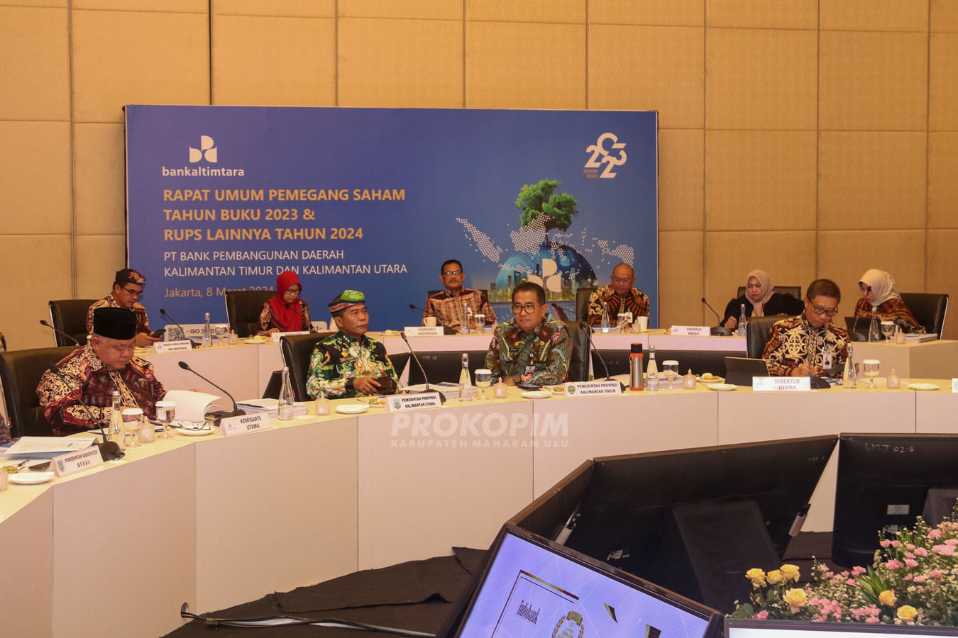 RUPS PT BPD (Bankaltimtara) dihadiri oleh Pj. Gubernur Kaltim, Pimpinan BPD Kaltim dan Kaltara Cabang Ujoh Bilang Mardiansyah dan seluruh Gubernur beserta Bupati/Walikota wilayah Provinsi Kaltim dan Kaltara, (8/3/24).Foto : IST/Prokopim Mahulu