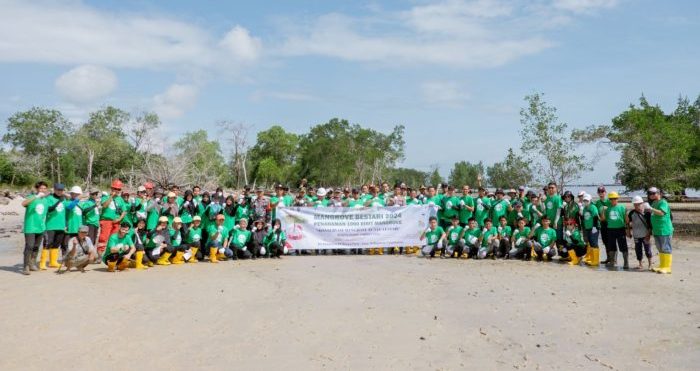 PT Pertamina EP Bunyu Field tanam 1.000 bibit mangrove di Pantai Sungai Lumpur. Foto: HO/PEP Bunyu Field