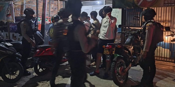 Sat Sabhara Polresta Balikpapan Gelar Patroli Perintis Presisi, Amankan Belasan Motor 