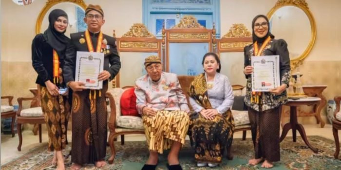 Wali Kota Balikpapan Dianugerahi Gelar Kehormatan "Kanjeng Raden Tumenggung" dari Keraton Kasunanan Surakarta