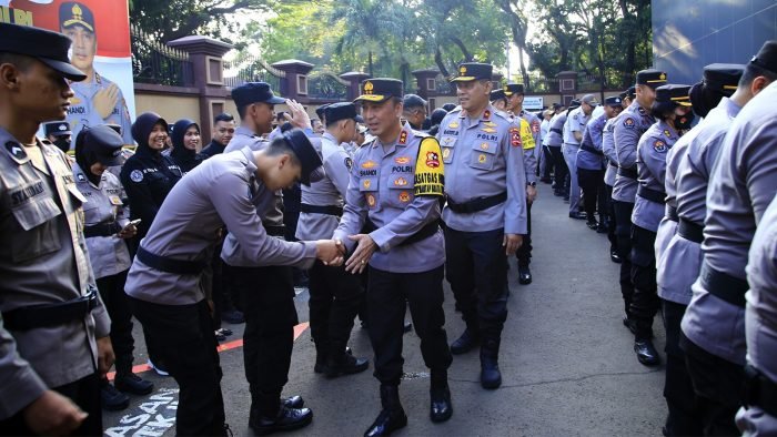 Kadiv Humas Polri Irjen. Pol. Sandi Nugroho saat halal bihalal jajaran Humas Polri usai pelaksanaan Lebaran 2024, Selasa (16/4/24). Foto: HO/Humas Polda Kaltim