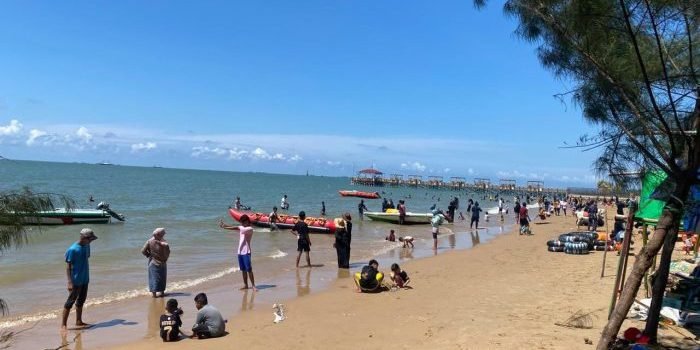 Lonjakan Pengunjung Pantai Manggar, PAD Kota Balikpapan Capai Ratusan Juta 