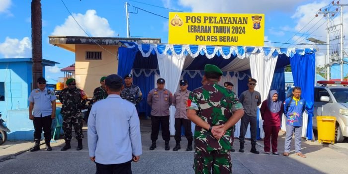 Polsek Pulau Derawan menugaskan 2 personel, diikuti oleh Koramil Pulau Derawan dengan 2 personel, dan Pos AL Tanjung Batu dengan 3 personel. Kemudian UPT. Puskesmas Tanjung Batu dan UPT Dishub Kec. Pulau Derawan turut serta dengan masing-masing 2 personel