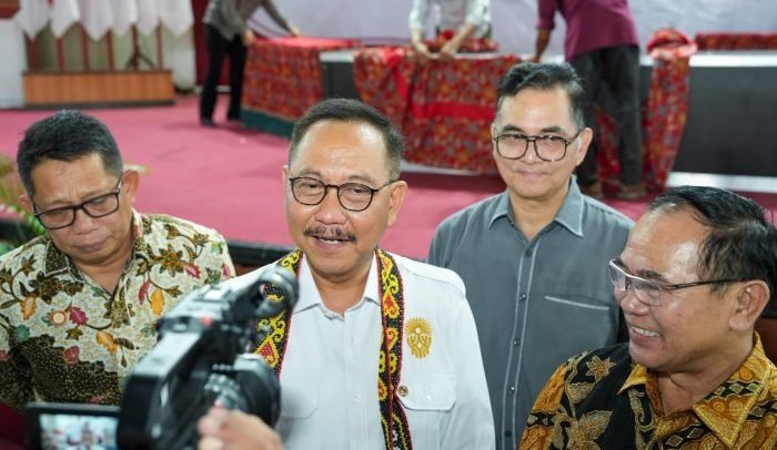 Kepala Otorita IKN Bambang Susantono Beri Keterangan Terkait Taksi terbang berjenis Optionally Piloted Personal/Passenger Air Vehicle (OPPAV) yang akan Diujicoba. Foto: HO/Humas OIKN 