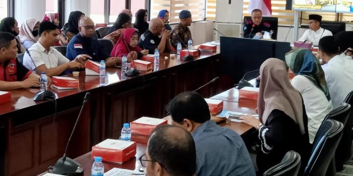 Peringatan May Day, Wali Kota Terima Tujuh Petisi dari Forum Komunikasi Serikat Pekerja Balikpapan