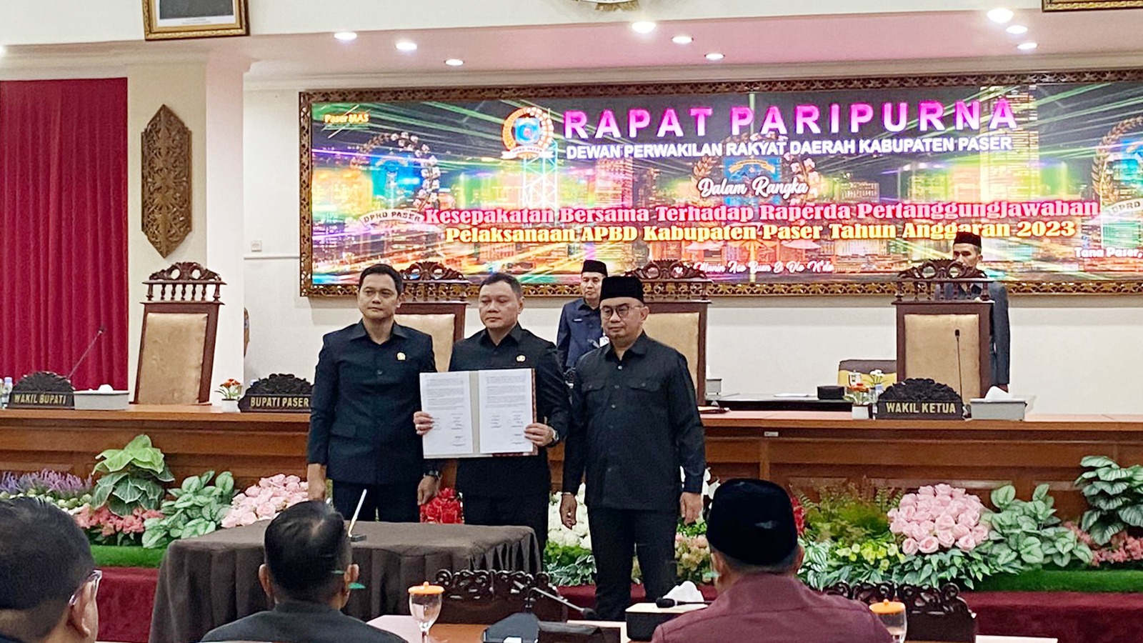 Bupati Fahmi Fadli Sampaikan Pendapat Akhir untuk Raperda Pertanggungjawaban Pelaksanaan APBD Paser 2023 