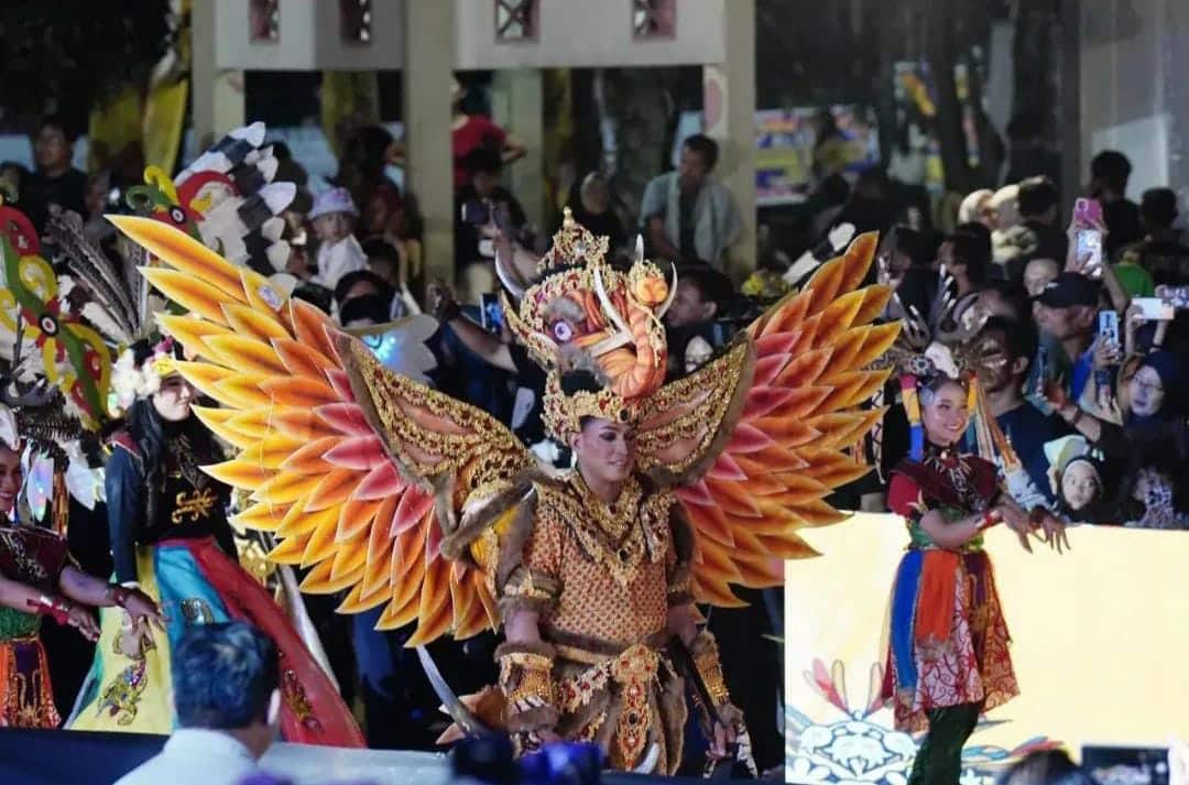 Karnaval budaya menjadi rangkaian Rakernas APEKSI ke XVII Tahun 2024. Foto: BorneoFlash/IST