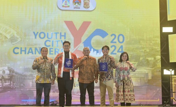 Kegiatan Youth City Changers (YCC) Rangkaian dari kegiatan Rapat Kerja Nasional (Rakernas) Asosiasi Pemerintah Kota Seluruh Indonesia (APEKSI) ke XVII Tahun 2024 di Kota Balikpapan, Resmi Ditutup di Ballroom Novotel Hotel Balikpapan, pada Minggu (02/06/2024). Foto: BorneoFlash/IST