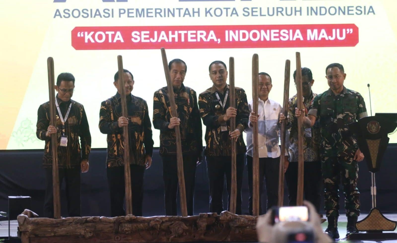 Pembukaan APEKSI XVII tahun 2024 yang berlangsung di Gedung Balikpapan Sport and Convention Center (BSCC)/DOME pada Selasa (4/6/2024). Foto: BorneoFlash/IST