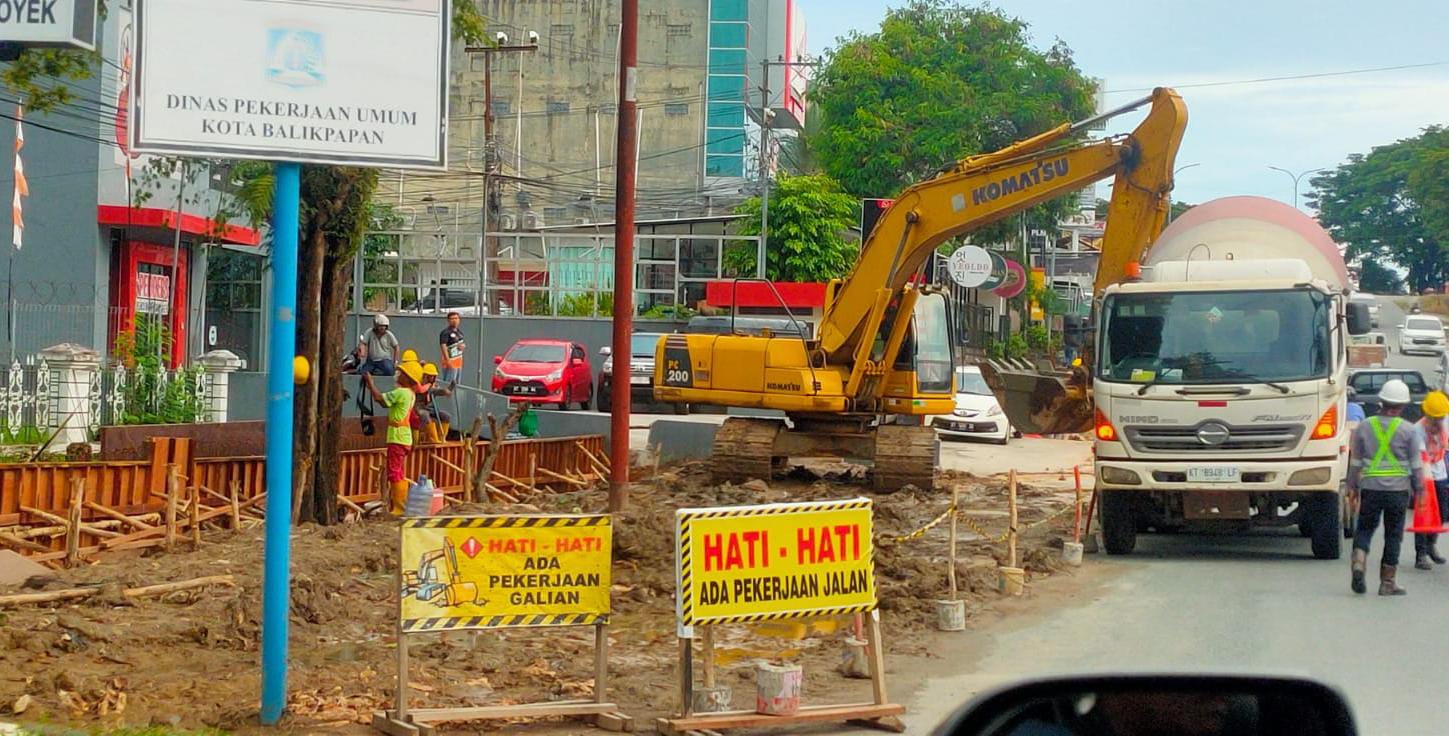 Tahun Ini, DPU Balikpapan Lakukan Perbaikan Beberapa Ruas Jalan dan Penataan Trotoar MT Haryono 