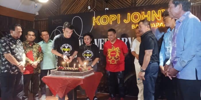Hotman Paris Butuh Ribuan Kopi Johny, untuk Berikan Layanan Bantuan Hukum Gratis bagi Masyarakat Tidak Mampu Keuangan 