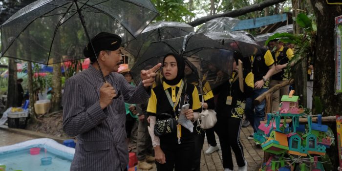 Peserta YCC DiKenalkan Wisata Alam Pasar Tumpah Pringgodani