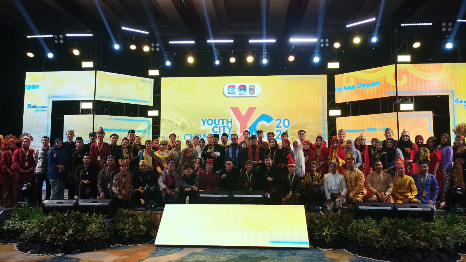 Peserta YCC saat mengikuti gala dinner di Ballroom Novotel Hotel Balikpapan, pada hari Sabtu (01/06/2024). Foto: BorneoFlash.com/Niken Sulastri.