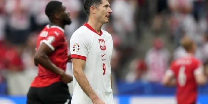 Robert Lewandowski dalam laga Polandia vs Austria di Euro 2024. Foto: HO/AP Photo-Ebrahim Noroozi
