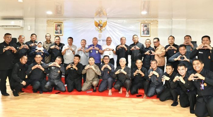 Sejumlah pejabat tinggi dan peserta Studi Strategis Dalam Negeri (SSDN) Program Pendidikan Reguler Angkatan (PPRA) LXVII tahun 2024 Lemhannas RI Kunjungi IKN, pada Kamis (13/6/2024). Foto: HO/Humas OIKN